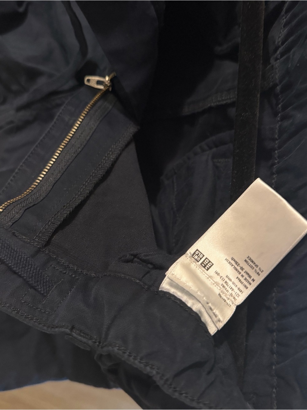 Uniqlo Men's Cargo Jogger Pants - Navy - Picture 2 of 4